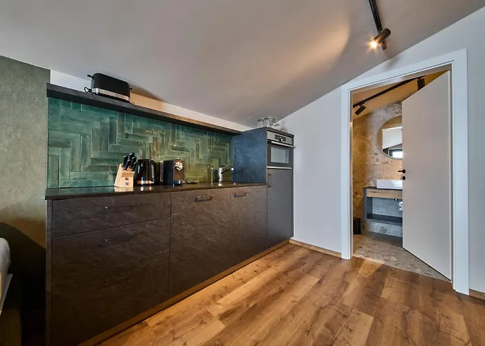 Mila * ザールバッハ・ヒンターグレム