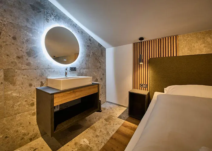 アパート Mila ザールバッハ・ヒンターグレム