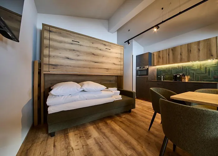 Mila ザールバッハ・ヒンターグレム